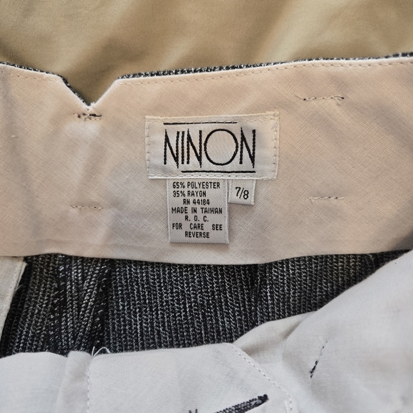 VTG Ninon Gray Pleated Dress Pants with Pockets - Picture 4 of 7